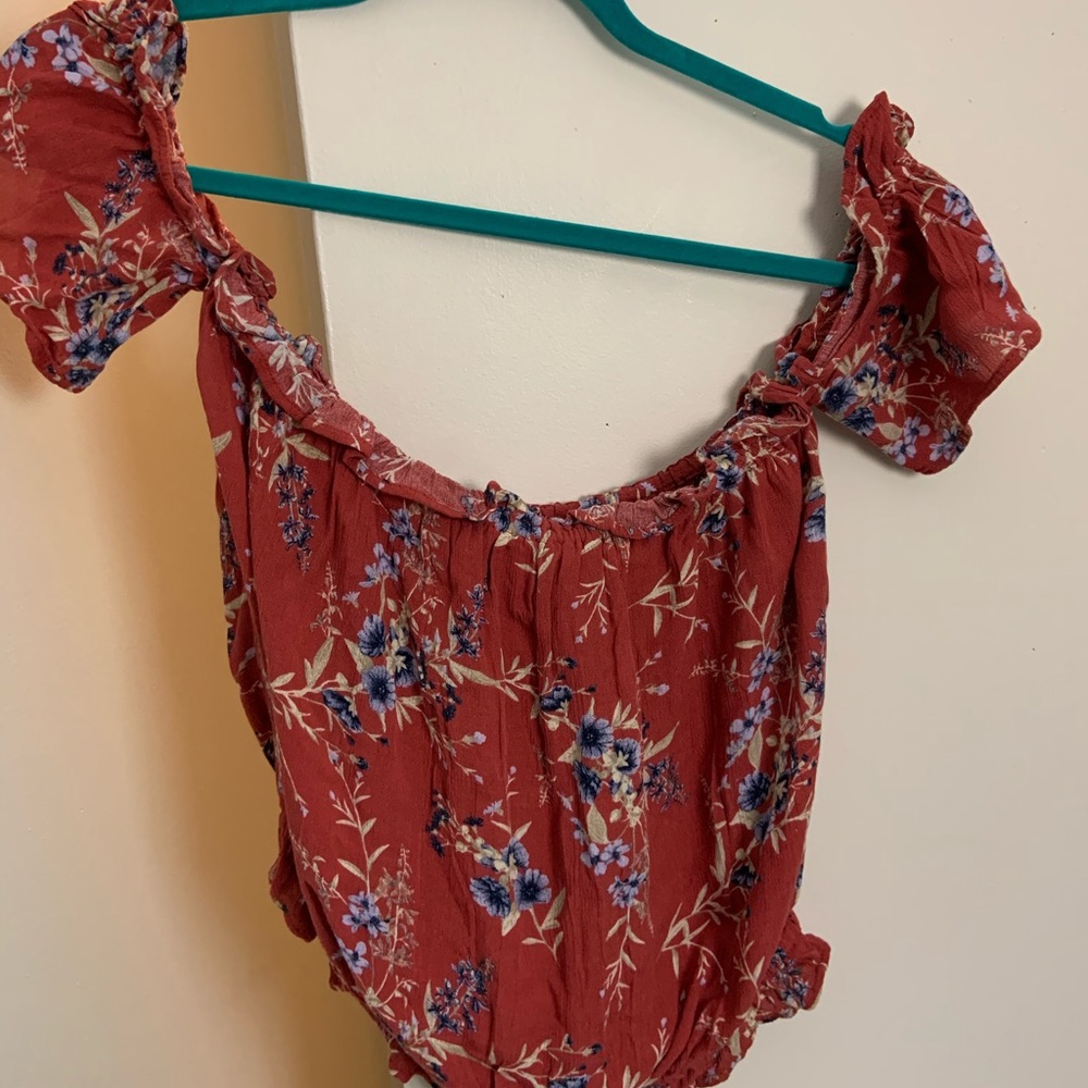 AE crop top